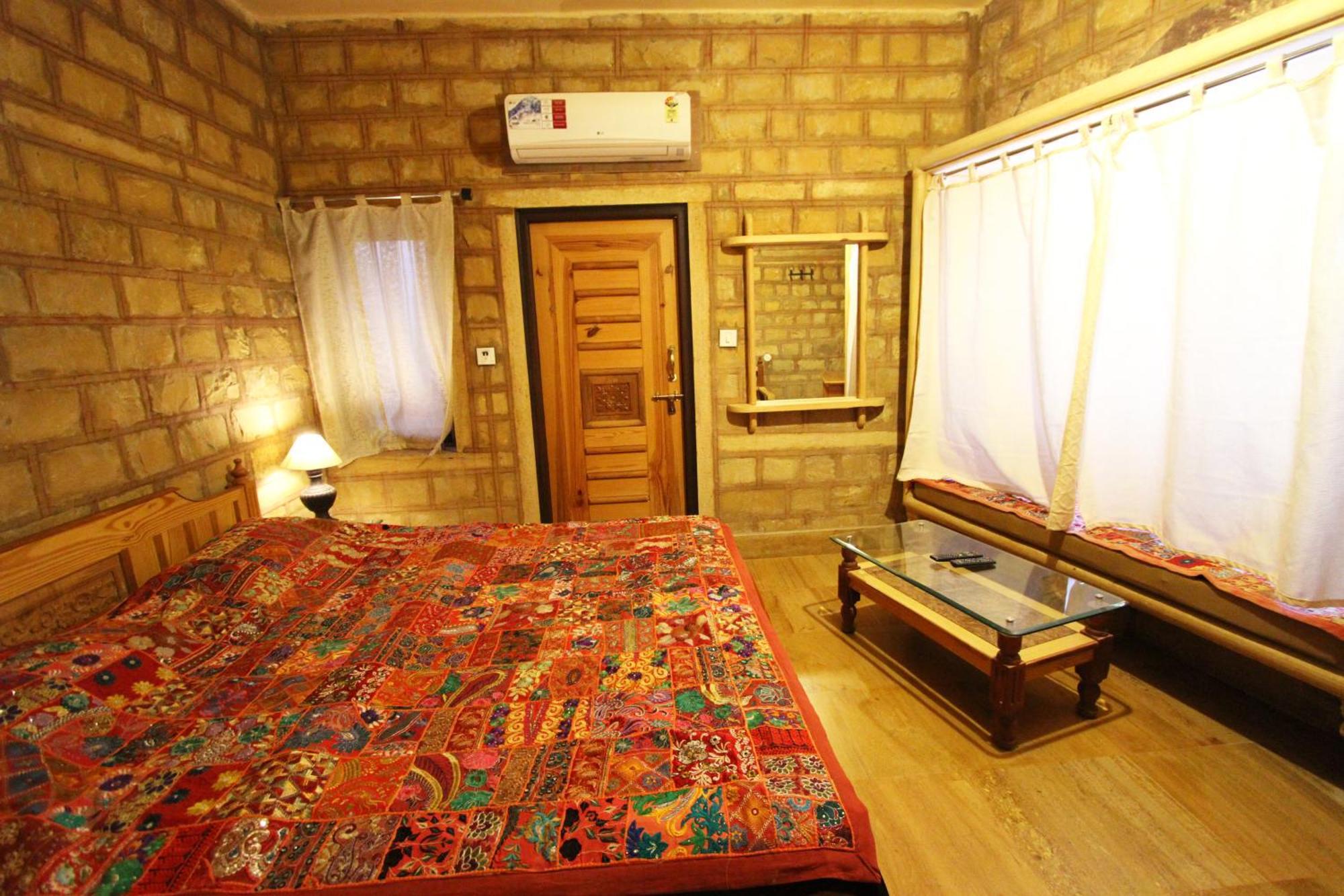 Hotel The Silk Route Jaisalmer Oda fotoğraf
